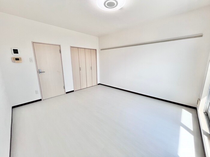 物件内観写真9　(居室)