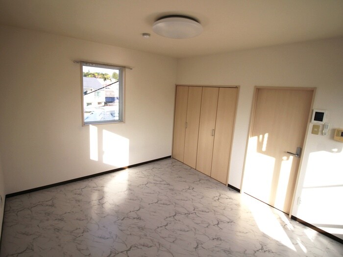 物件内観写真10　(居室)