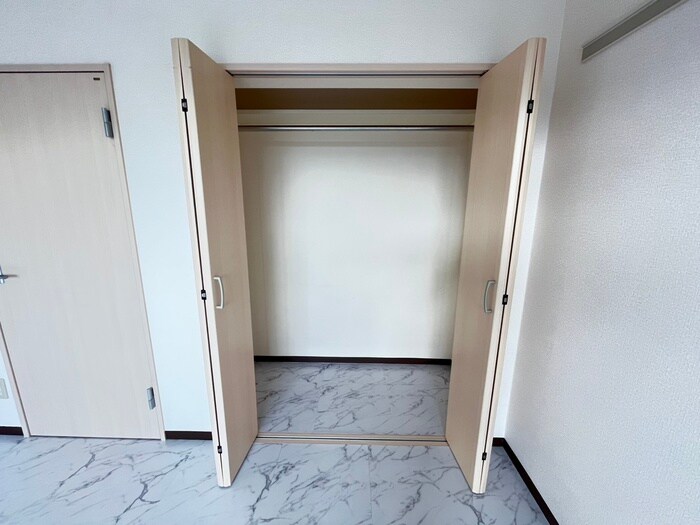 物件内観写真11　(収納)