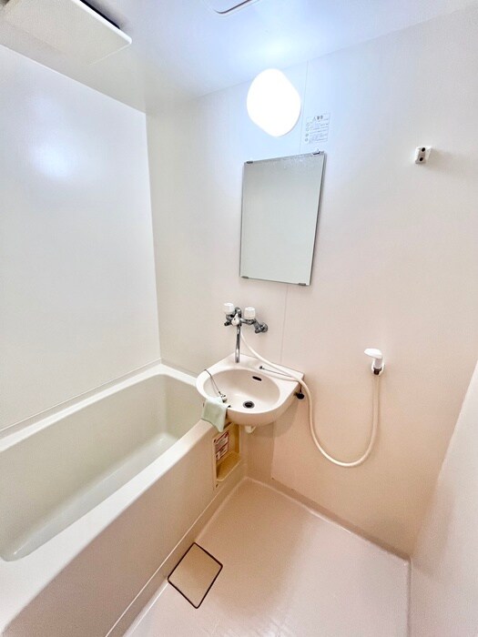 物件内観写真12　(バス／シャワールーム等)