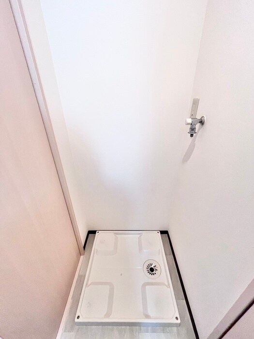 物件内観写真15　(洗濯機置場)