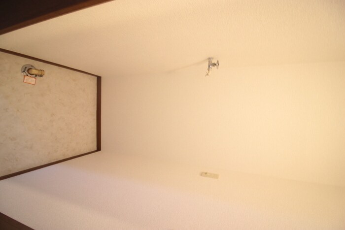 物件内観写真20　(洗濯機置場)