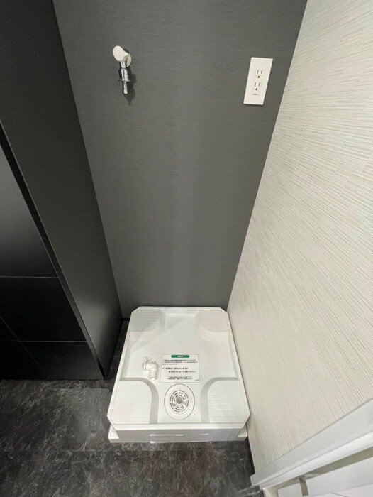 物件内観写真21　(洗濯機置場)