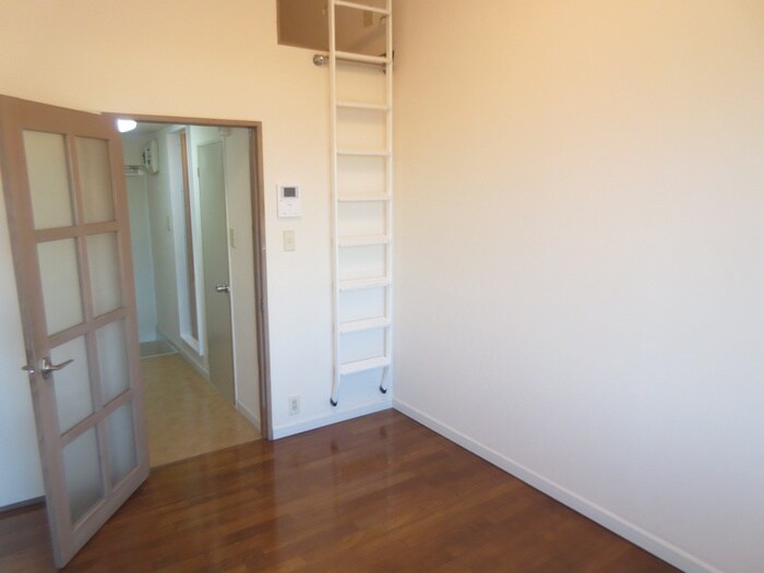 物件内観写真9　(居室)