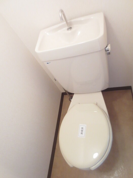 物件内観写真15　(トイレ)