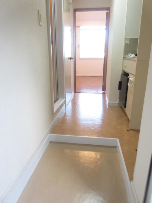 物件内観写真17　(玄関)