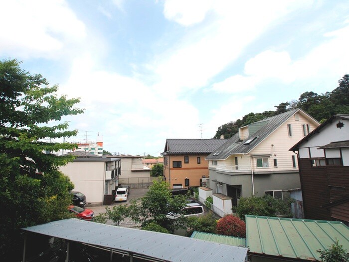 物件内観写真16　(室内からの展望)