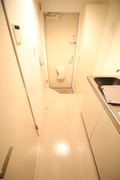 物件内観写真15　(廊下)