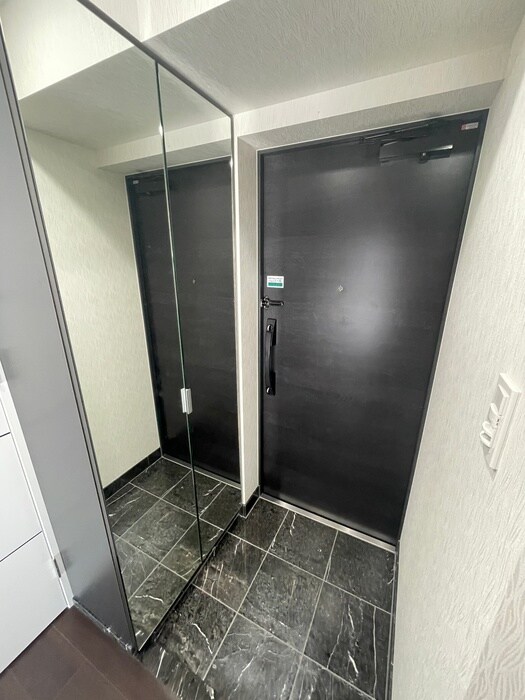 物件内観写真15　(玄関)