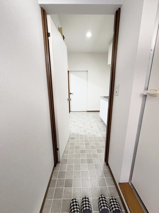 物件内観写真16　(廊下)