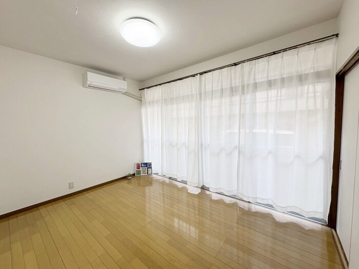 物件内観写真18　(居室)