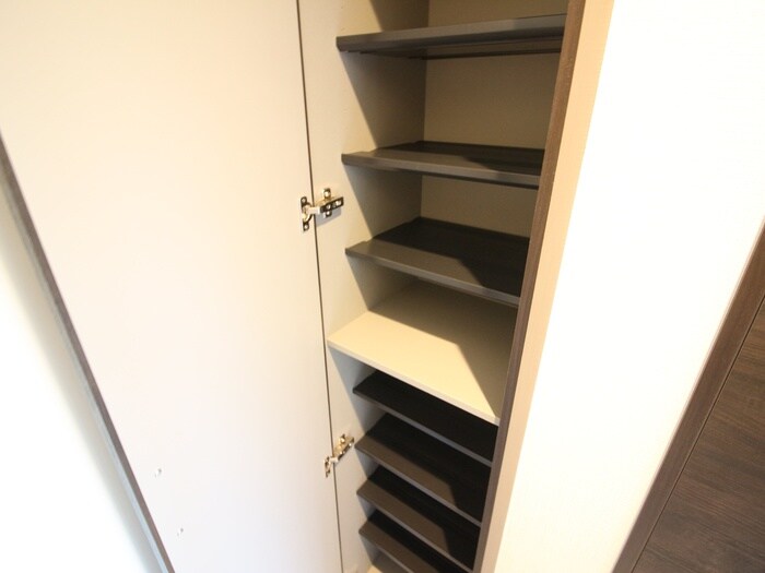 物件内観写真15　(靴箱)