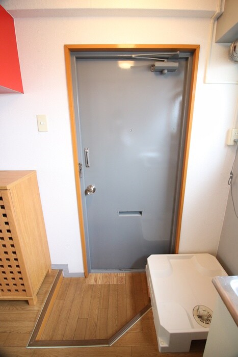 物件内観写真14　(玄関)