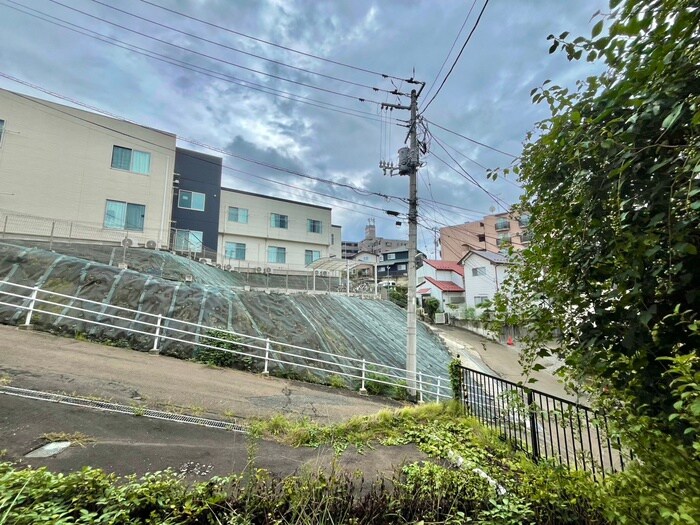 物件内観写真22　(室内からの展望)