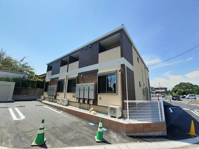 物件外観写真1　(外観写真)