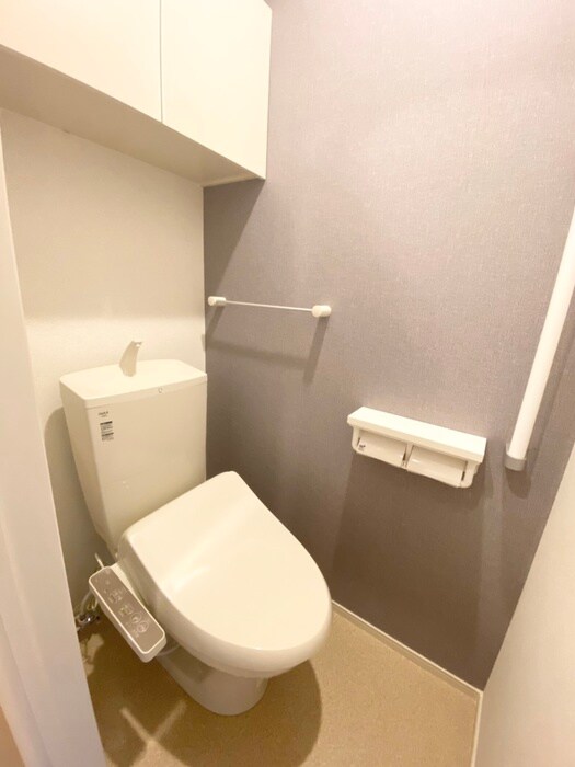 物件内観写真14　(トイレ)