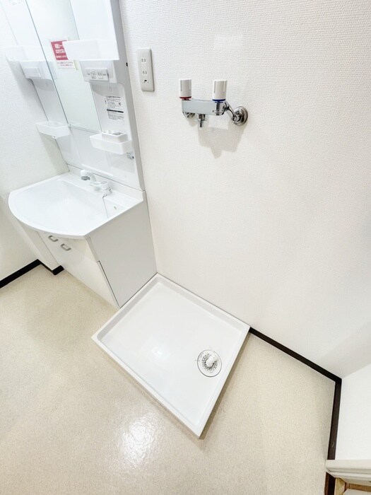 物件内観写真12　(洗濯機置場)