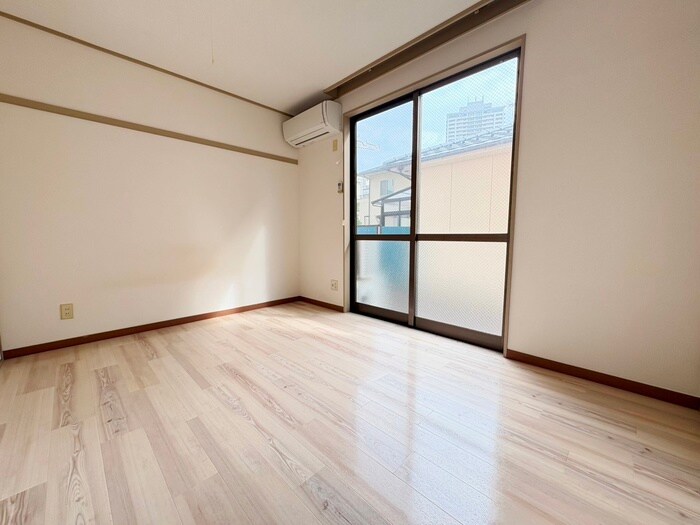 物件内観写真10　(居室)