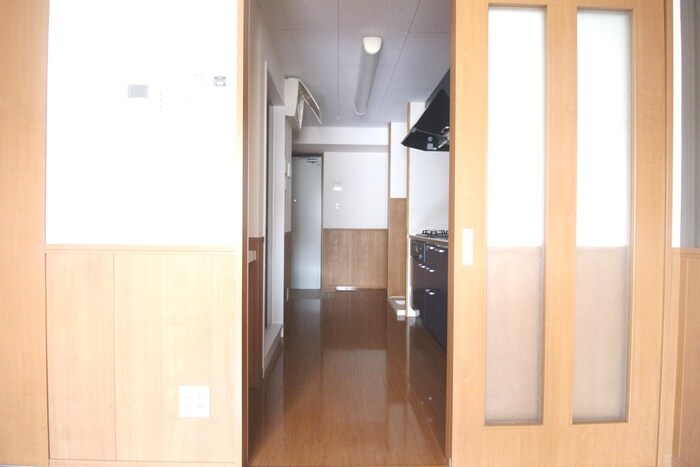 物件内観写真16　(廊下)