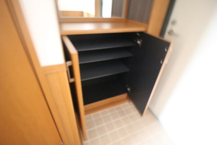 物件内観写真17　(靴箱)