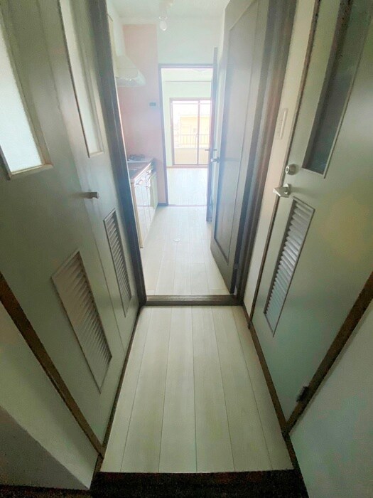 物件内観写真19　(廊下)