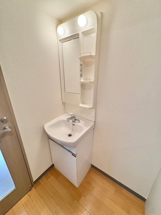 物件内観写真9　(洗面)