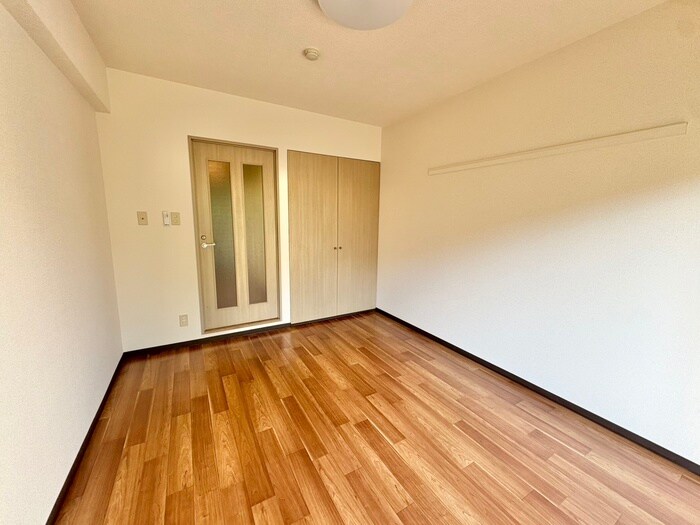 物件内観写真18　(居室)