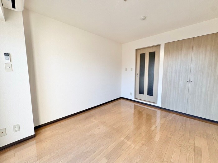 物件内観写真19　(居室)