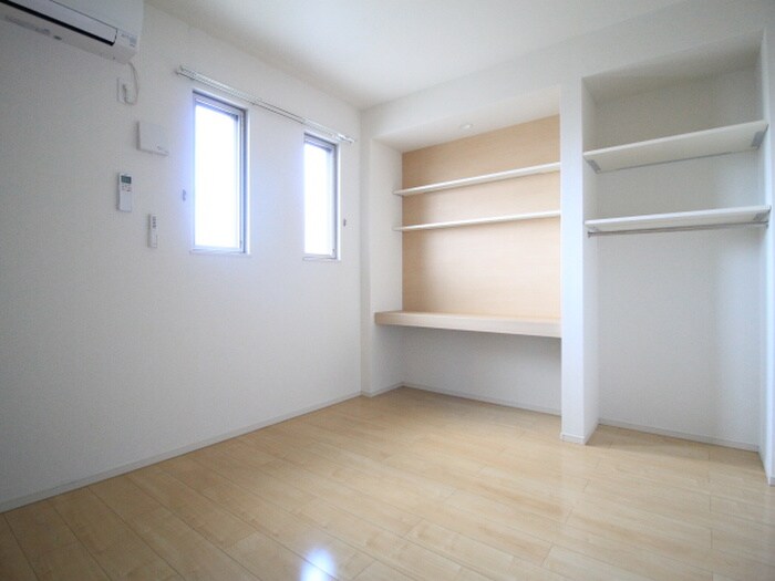 物件内観写真9　(居室)