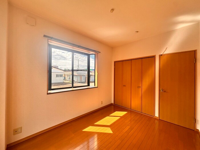 物件内観写真8　(居室)