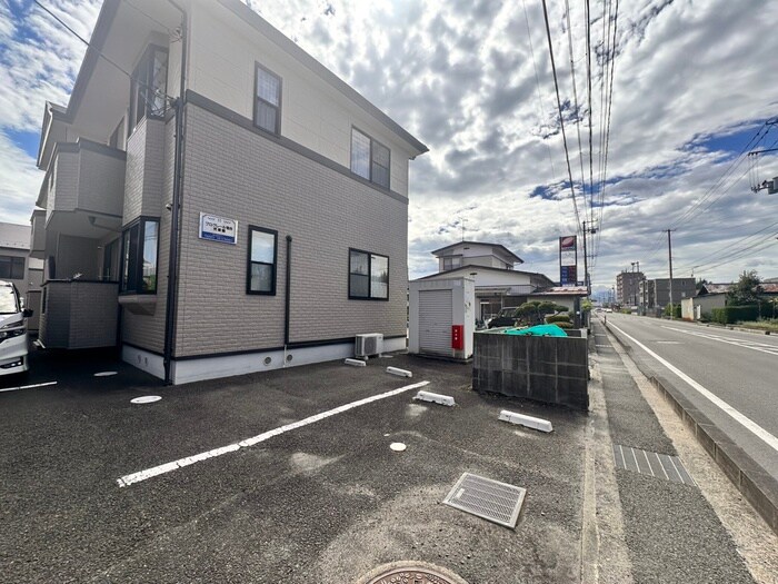 物件外観写真5　(外観写真)