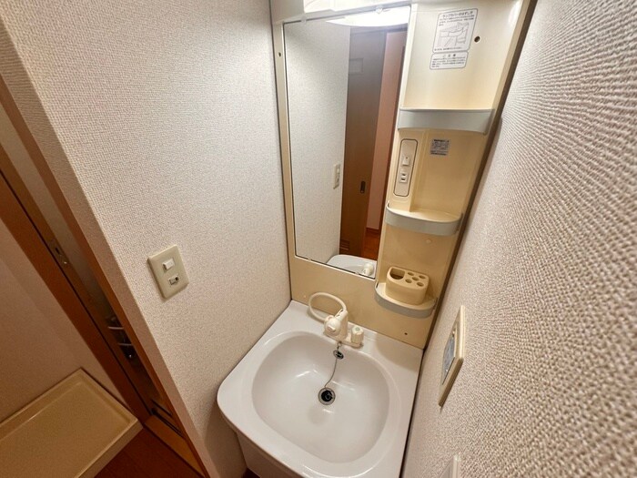 物件内観写真11　(洗面)
