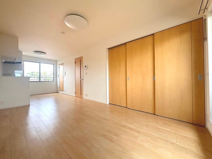 物件内観写真8　(居室)