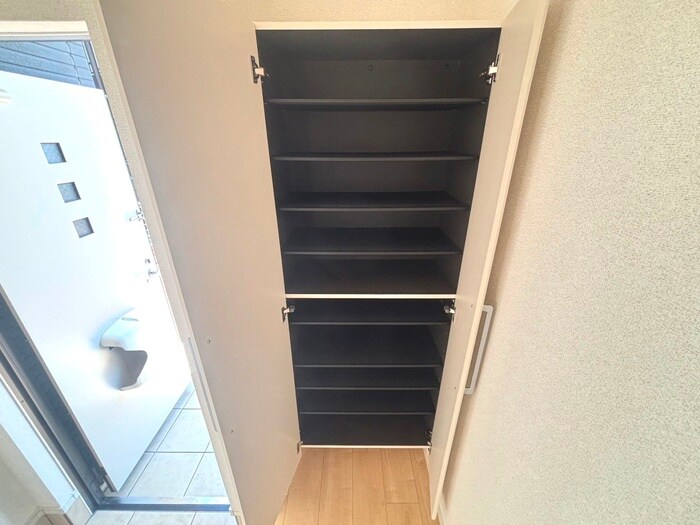 物件内観写真20　(靴箱)