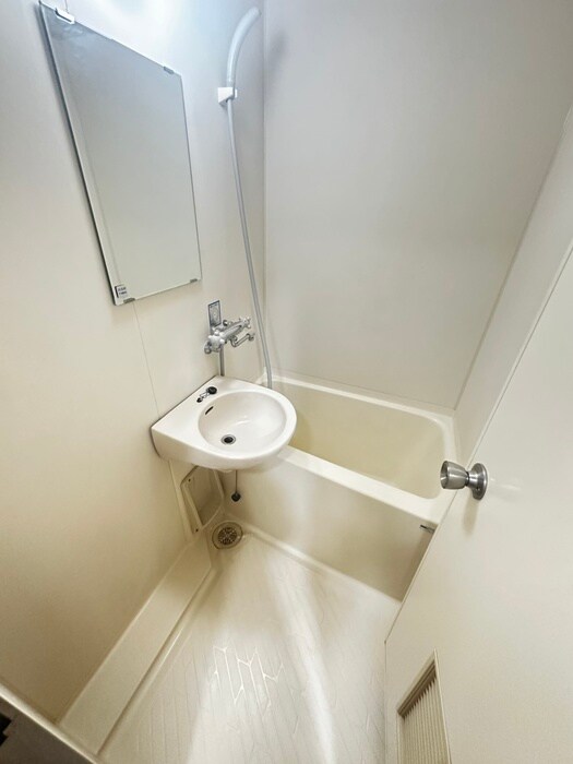 物件内観写真12　(バス／シャワールーム等)