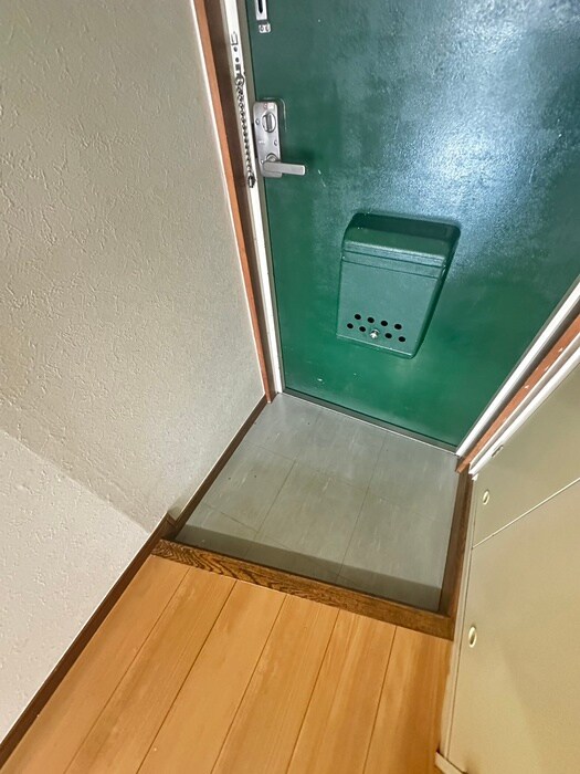 物件内観写真15　(玄関)