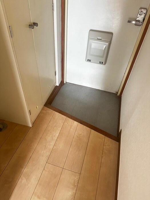 物件内観写真22　(玄関)