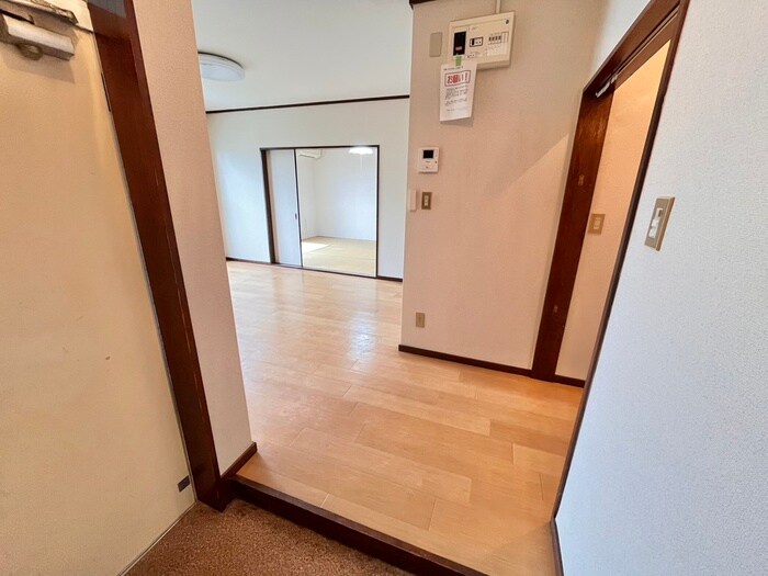 物件内観写真19　(廊下)