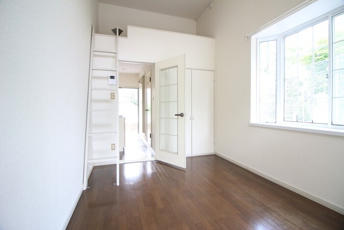 物件内観写真7　(居室)