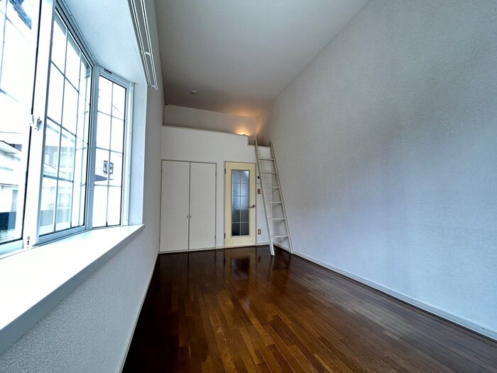 物件内観写真8　(居室)