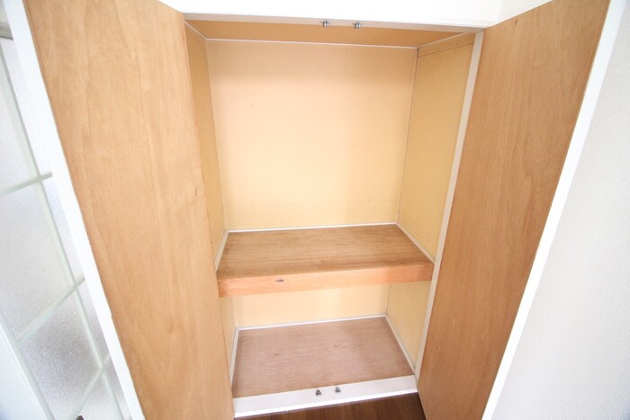 物件内観写真10　(収納)