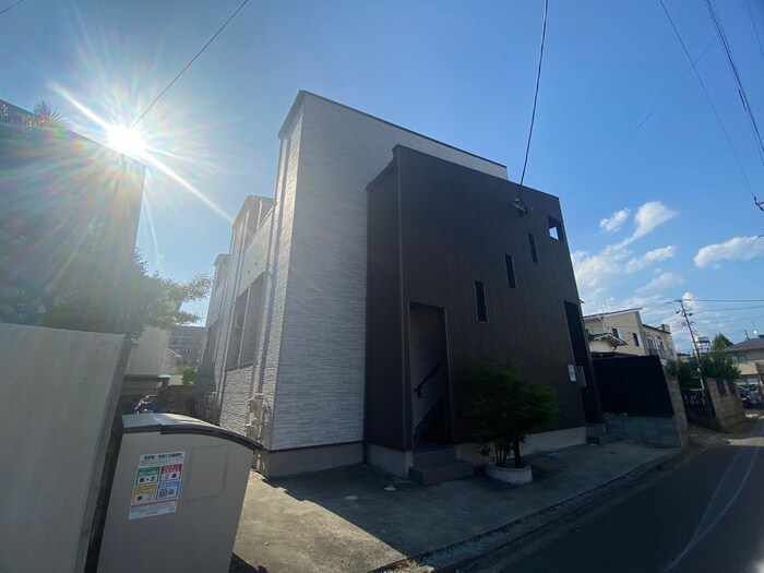 物件外観写真2　(外観写真)