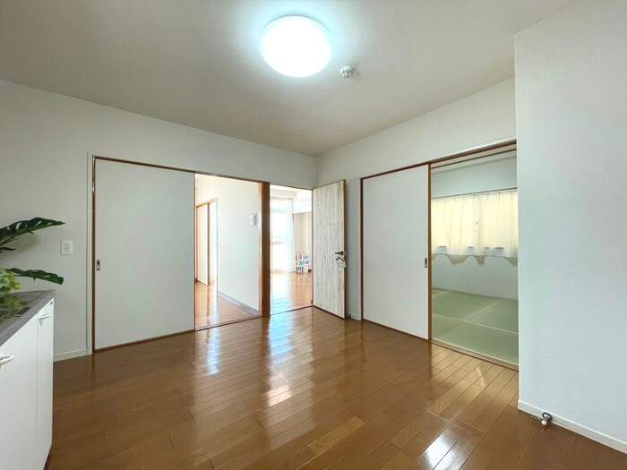 物件内観写真7　(居室)