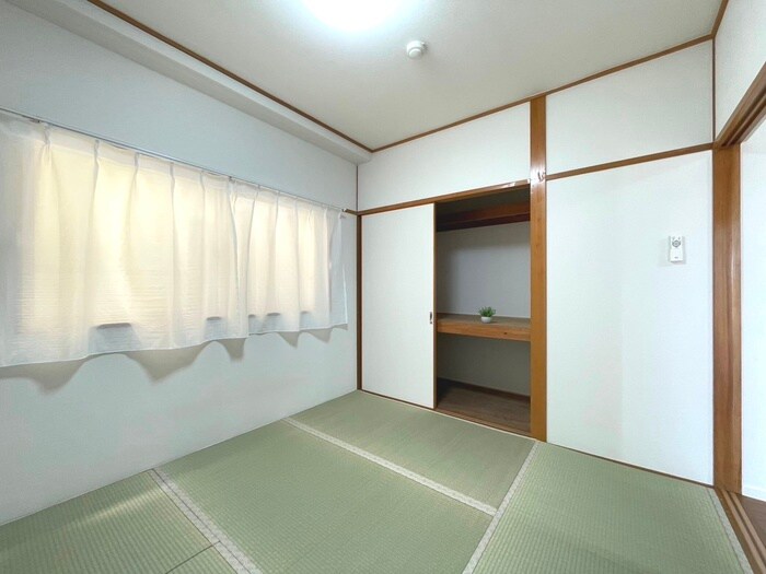 物件内観写真9　(居室)