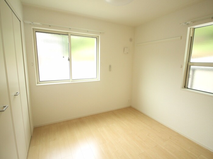 物件内観写真10　(居室)