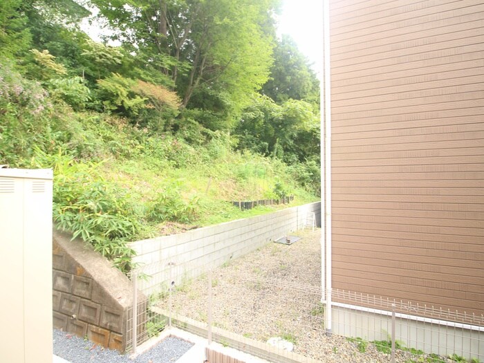 物件内観写真18　(室内からの展望)