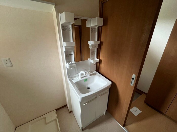 物件内観写真12　(洗面)