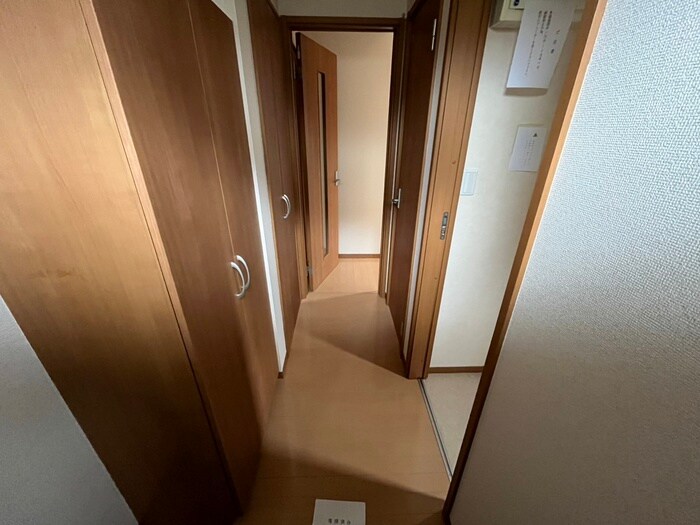 物件内観写真15　(廊下)