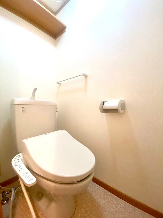 物件内観写真11　(トイレ)