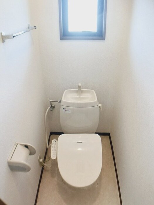 物件内観写真11　(トイレ)